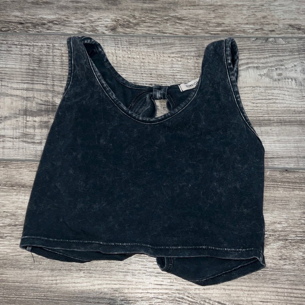 Crop top